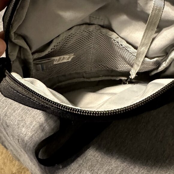 Columbia Trek™ Side Bag - Picture 4 of 6